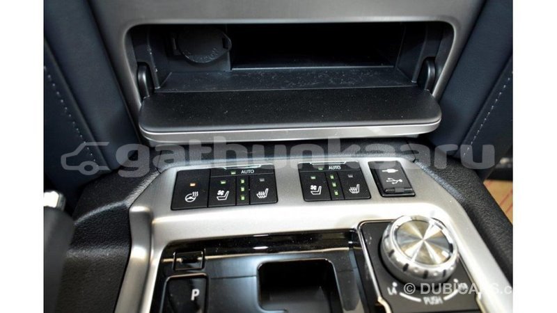 Big with watermark toyota land cruiser baa import dubai 1712