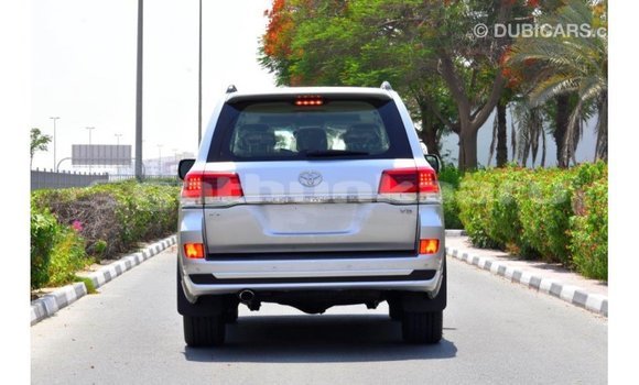 Buy Import Toyota Land Cruiser Other Car in Import - Dubai in Baa Buy Import Toyota Land Cruiser Other Car in Import - Dubai in Baa