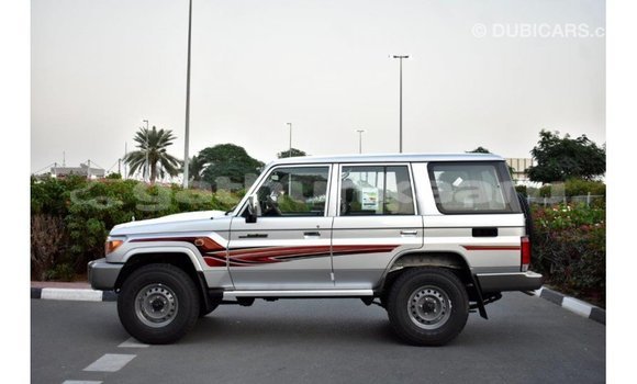 Buy Import Toyota Land Cruiser Other Car in Import - Dubai in Baa Buy Import Toyota Land Cruiser Other Car in Import - Dubai in Baa