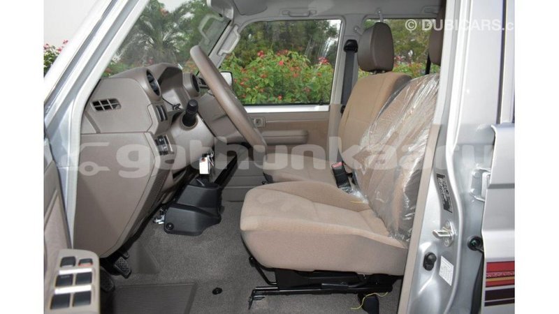 Big with watermark toyota land cruiser baa import dubai 1714