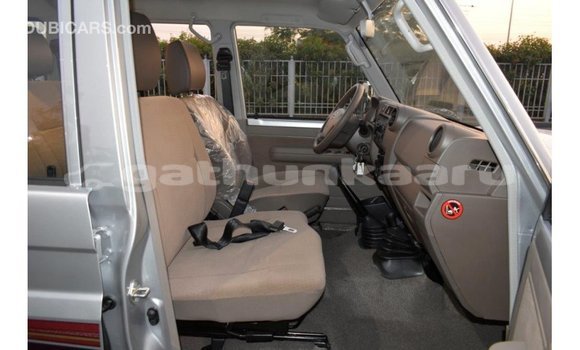 Buy Import Toyota Land Cruiser Other Car in Import - Dubai in Baa Buy Import Toyota Land Cruiser Other Car in Import - Dubai in Baa