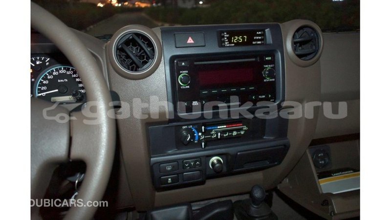 Big with watermark toyota land cruiser baa import dubai 1714