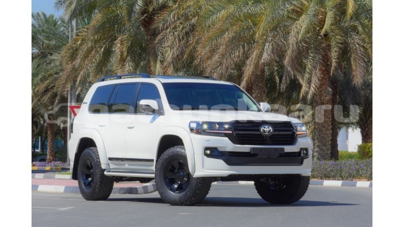 Big with watermark toyota land cruiser baa import dubai 1717