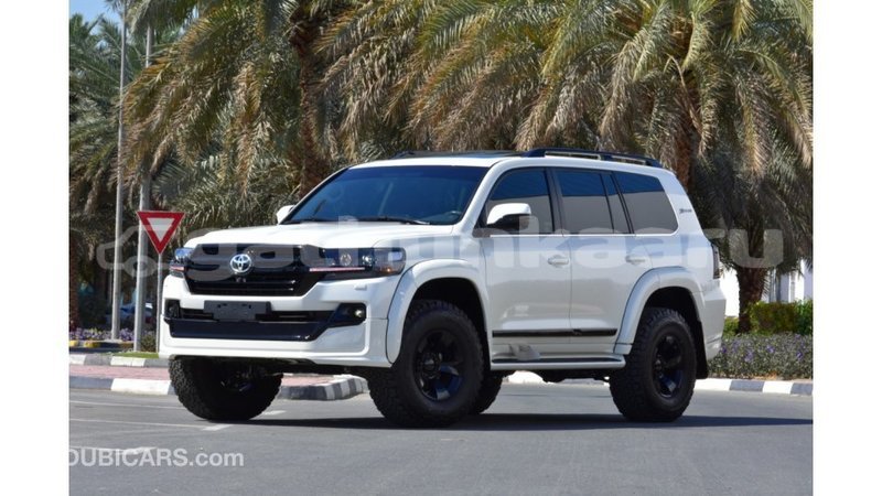 Big with watermark toyota land cruiser baa import dubai 1717