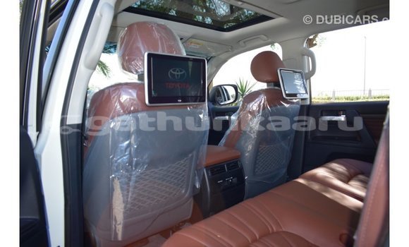Buy Import Toyota Land Cruiser White Car in Import - Dubai in Baa Buy Import Toyota Land Cruiser White Car in Import - Dubai in Baa