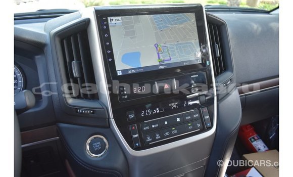 Buy Import Toyota Land Cruiser White Car in Import - Dubai in Baa Buy Import Toyota Land Cruiser White Car in Import - Dubai in Baa