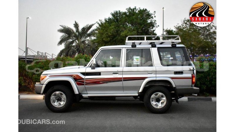 Big with watermark toyota land cruiser baa import dubai 1724