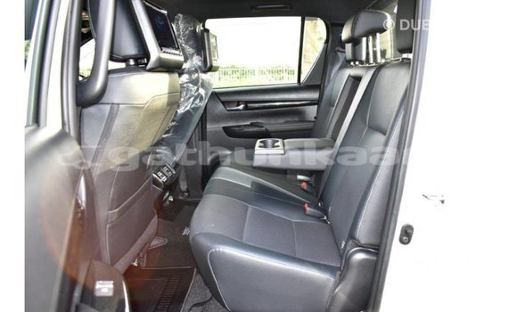 Buy Import Toyota Hilux White Car in Import - Dubai in Baa Buy Import Toyota Hilux White Car in Import - Dubai in Baa