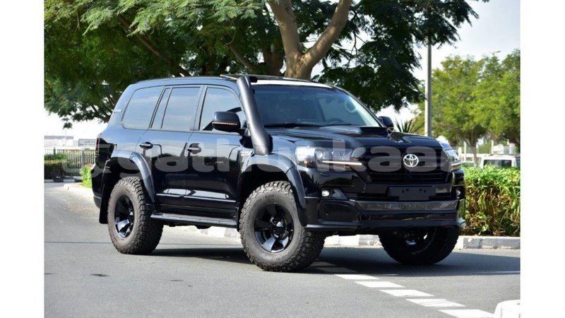 Big with watermark toyota land cruiser baa import dubai 1727