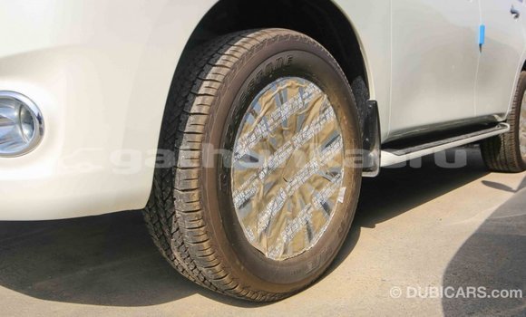 Buy Import Nissan Patrol White Car in Import - Dubai in Baa