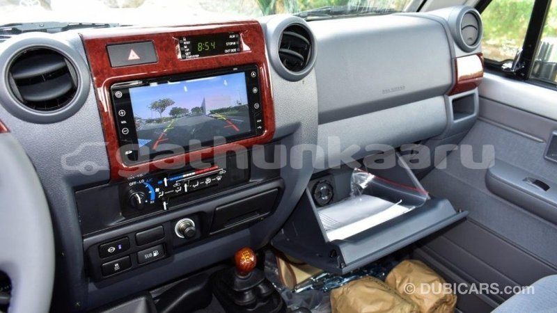 Big with watermark toyota land cruiser baa import dubai 1730