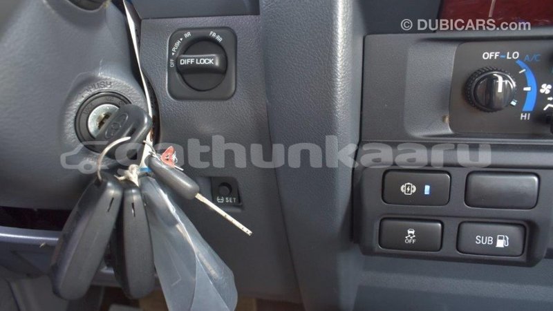 Big with watermark toyota land cruiser baa import dubai 1730