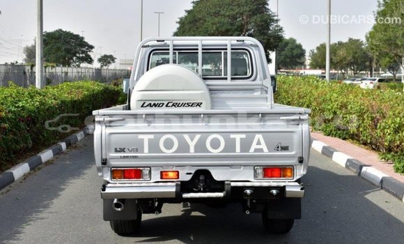 Buy Import Toyota Land Cruiser Other Car in Import - Dubai in Baa Buy Import Toyota Land Cruiser Other Car in Import - Dubai in Baa