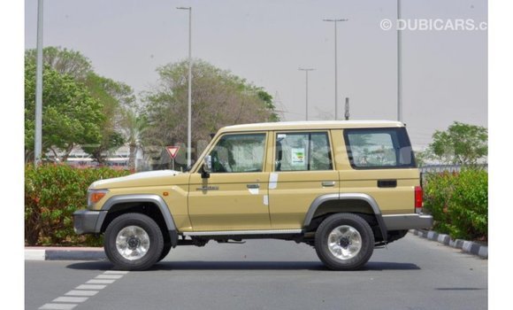 Buy Import Toyota Land Cruiser Beige Car in Import - Dubai in Baa Buy Import Toyota Land Cruiser Beige Car in Import - Dubai in Baa