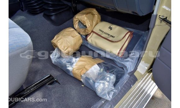 Buy Import Toyota Land Cruiser Beige Car in Import - Dubai in Baa Buy Import Toyota Land Cruiser Beige Car in Import - Dubai in Baa