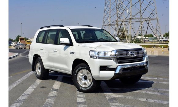 Buy Import Toyota Land Cruiser White Car in Import - Dubai in Baa Buy Import Toyota Land Cruiser White Car in Import - Dubai in Baa