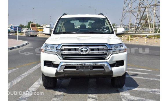 Buy Import Toyota Land Cruiser White Car in Import - Dubai in Baa Buy Import Toyota Land Cruiser White Car in Import - Dubai in Baa