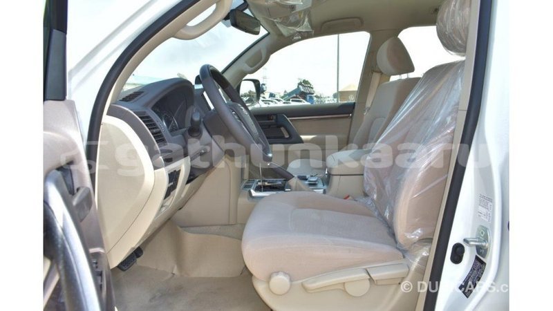 Big with watermark toyota land cruiser baa import dubai 1732