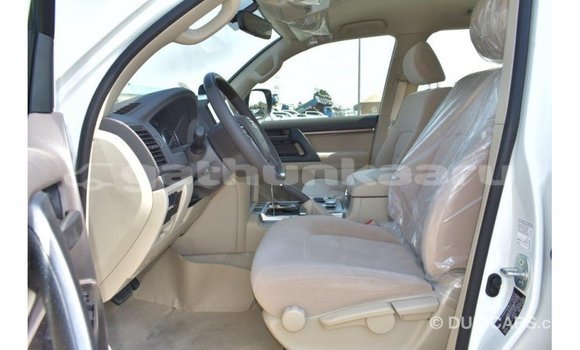 Buy Import Toyota Land Cruiser White Car in Import - Dubai in Baa Buy Import Toyota Land Cruiser White Car in Import - Dubai in Baa