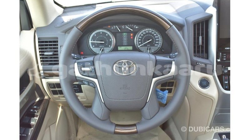 Big with watermark toyota land cruiser baa import dubai 1732