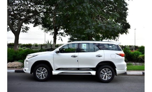 Buy Import Toyota Fortuner White Car in Import - Dubai in Baa Buy Import Toyota Fortuner White Car in Import - Dubai in Baa