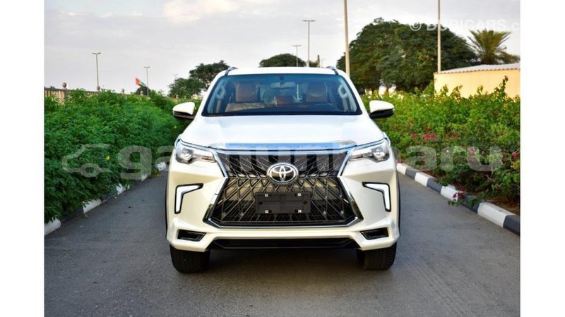 Big with watermark toyota fortuner baa import dubai 1733