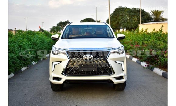 Buy Import Toyota Fortuner White Car in Import - Dubai in Baa Buy Import Toyota Fortuner White Car in Import - Dubai in Baa