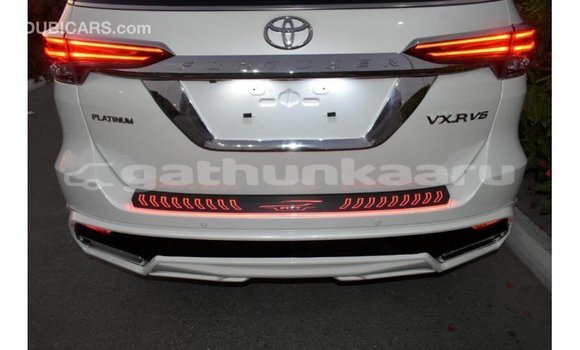Buy Import Toyota Fortuner White Car in Import - Dubai in Baa Buy Import Toyota Fortuner White Car in Import - Dubai in Baa
