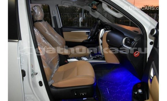 Buy Import Toyota Fortuner White Car in Import - Dubai in Baa Buy Import Toyota Fortuner White Car in Import - Dubai in Baa