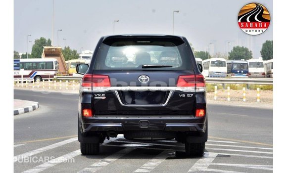Buy Import Toyota Land Cruiser Black Car in Import - Dubai in Baa Buy Import Toyota Land Cruiser Black Car in Import - Dubai in Baa