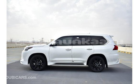 Buy Import Lexus LX White Car in Import - Dubai in Baa Buy Import Lexus LX White Car in Import - Dubai in Baa
