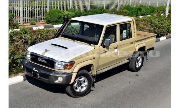 Buy Import Toyota Land Cruiser Beige Car in Import - Dubai in Baa Buy Import Toyota Land Cruiser Beige Car in Import - Dubai in Baa