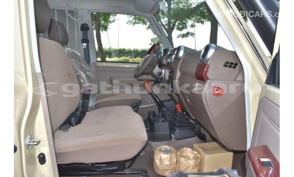 Buy Import Toyota Land Cruiser Beige Car in Import - Dubai in Baa Buy Import Toyota Land Cruiser Beige Car in Import - Dubai in Baa