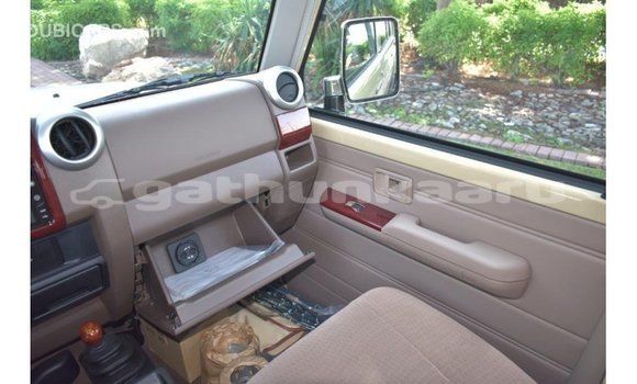 Buy Import Toyota Land Cruiser Beige Car in Import - Dubai in Baa Buy Import Toyota Land Cruiser Beige Car in Import - Dubai in Baa