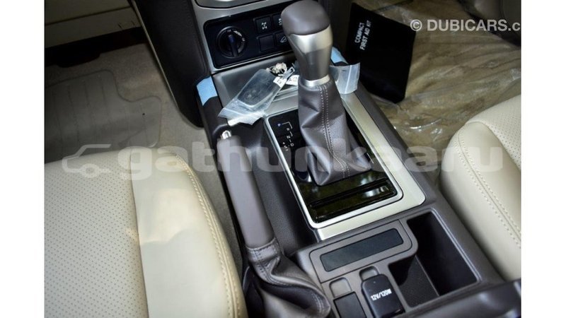 Big with watermark toyota prado baa import dubai 1738