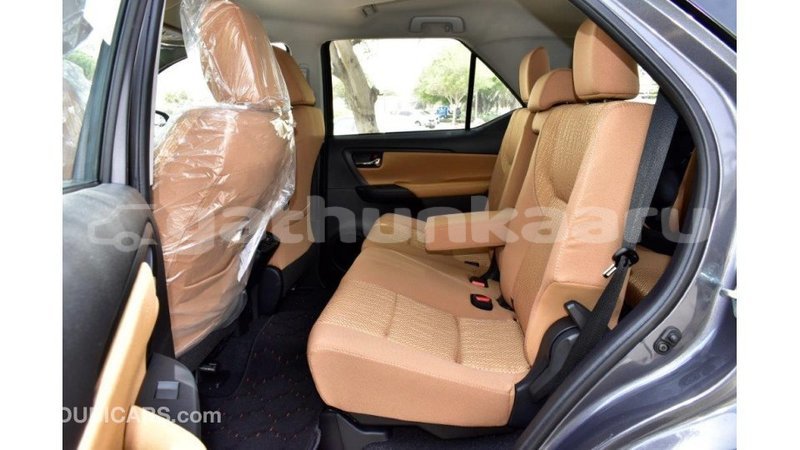 Big with watermark toyota fortuner baa import dubai 1745