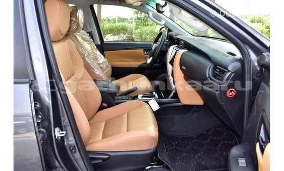 Buy Import Toyota Fortuner Other Car in Import - Dubai in Baa Buy Import Toyota Fortuner Other Car in Import - Dubai in Baa