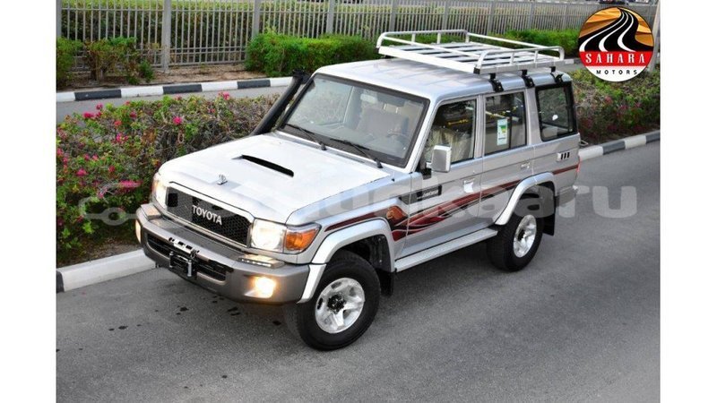 Big with watermark toyota land cruiser baa import dubai 1746