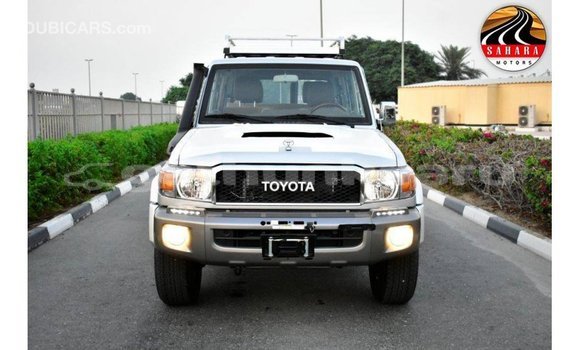 Buy Import Toyota Land Cruiser Other Car in Import - Dubai in Baa Buy Import Toyota Land Cruiser Other Car in Import - Dubai in Baa