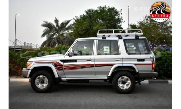 Buy Import Toyota Land Cruiser Other Car in Import - Dubai in Baa Buy Import Toyota Land Cruiser Other Car in Import - Dubai in Baa