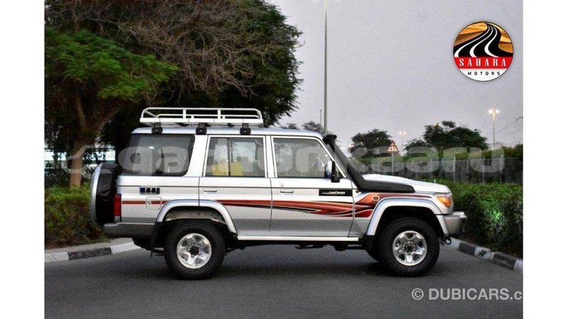 Big with watermark toyota land cruiser baa import dubai 1746