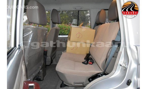 Buy Import Toyota Land Cruiser Other Car in Import - Dubai in Baa Buy Import Toyota Land Cruiser Other Car in Import - Dubai in Baa