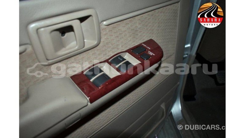Big with watermark toyota land cruiser baa import dubai 1746