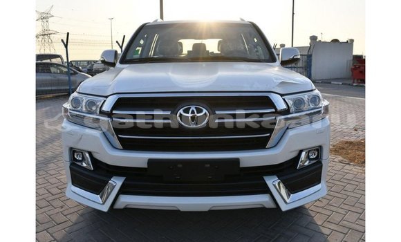 Buy Import Toyota Land Cruiser White Car in Import - Dubai in Baa Buy Import Toyota Land Cruiser White Car in Import - Dubai in Baa