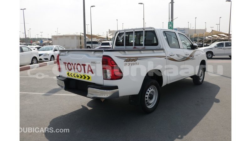 Big with watermark toyota hilux baa import dubai 1758