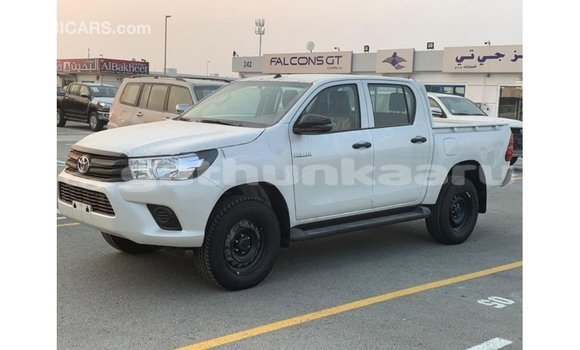 Buy Import Toyota Hilux White Car in Import - Dubai in Baa Buy Import Toyota Hilux White Car in Import - Dubai in Baa