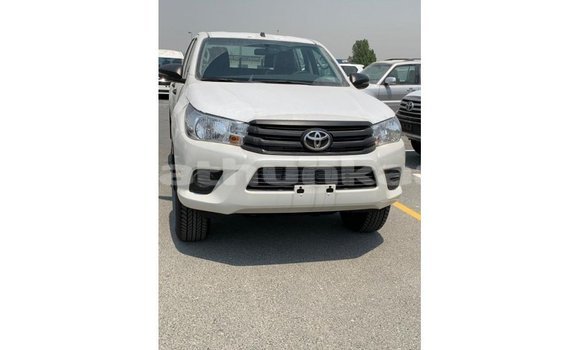Buy Import Toyota Hilux White Car in Import - Dubai in Baa Buy Import Toyota Hilux White Car in Import - Dubai in Baa