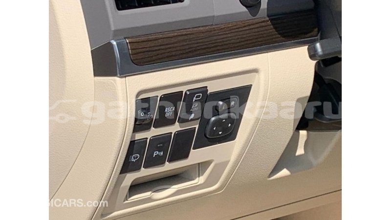 Big with watermark toyota land cruiser baa import dubai 1774