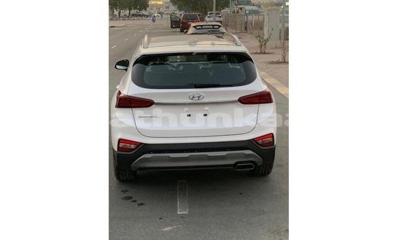Buy Import Hyundai Santa Fe White Car in Import - Dubai in Baa Buy Import Hyundai Santa Fe White Car in Import - Dubai in Baa