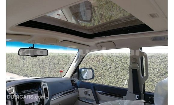 Buy Import Mitsubishi Pajero White Car in Import - Dubai in Baa Buy Import Mitsubishi Pajero White Car in Import - Dubai in Baa